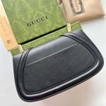 2025年3月17日新品バッグGucci  815711 21.5x 11x 8cm  zy工場