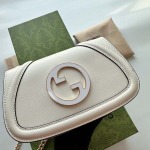 2025年3月17日新品バッグGucci  815711 21.5x 11x 8cm  zy工場