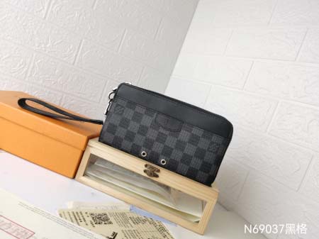 2025年3月17日新作財布Louis Vuitton M6...