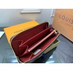 2025年3月17日新作財布Louis VuittonM80857 M60017  SIZE: 19x 12.5x 3.0cm zy工場