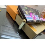 2025年3月17日新作財布Louis VuittonM80857 M60017  SIZE: 19x 12.5x 3.0cm zy工場