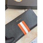 2025年3月17日新作prada 財布   SIZE:19 cmX12cm zy工場