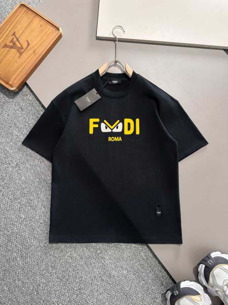 2025年3月19日高品質新作 FENDI半袖Tシャツ Ho...