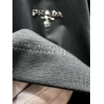 2025年3月19日高品質新作Prada半袖Tシャツ HoHo工場