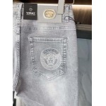 2025年3月21日早春新作Versaceジーパン luols工場