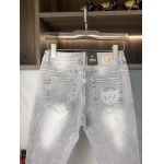 2025年3月21日早春新作Versaceジーパン luols工場