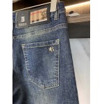 2025年3月21日早春新作burberryジーパン luols工場