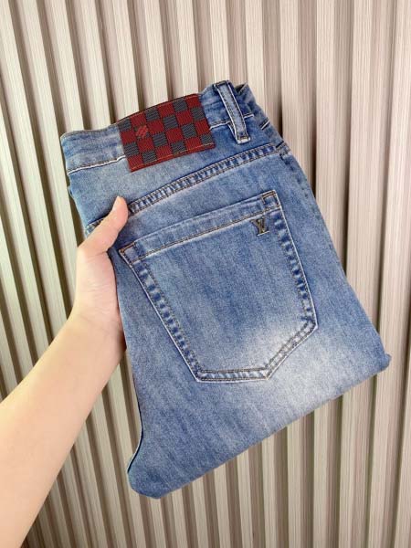 2025年3月21日早春新作Louis Vuittonジーパ...