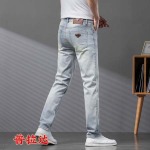 2025年3月21日早春新作Pradaジーパン luols工場