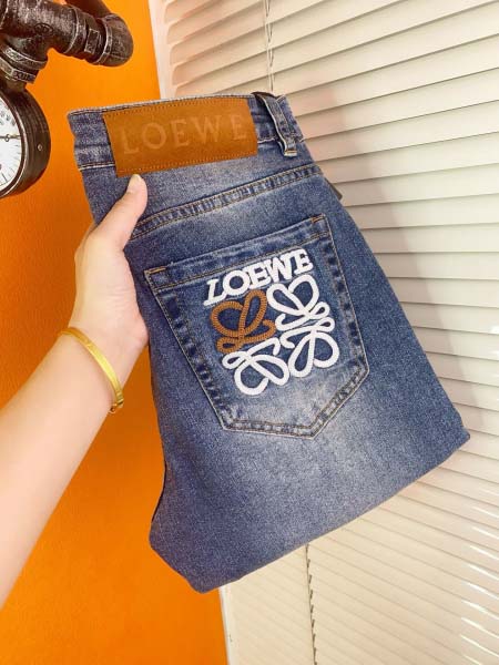 2025年3月21日早春新作loeweジーパン luols工...