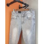 2025年3月21日早春新作 Versaceジーパン luols工場