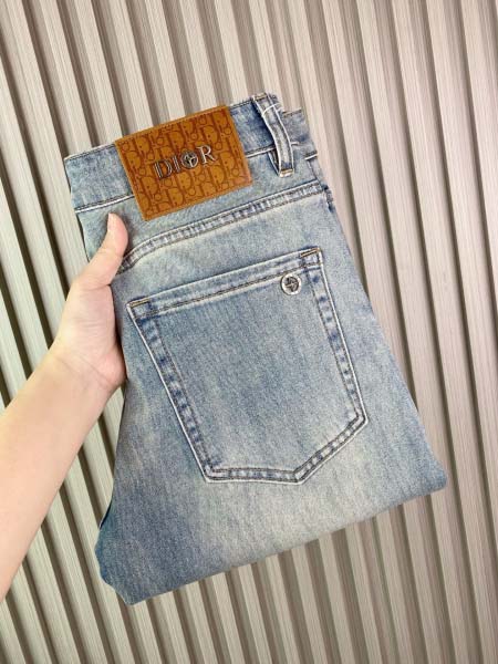 2025年3月21日早春新作Diorジーパン luols工場