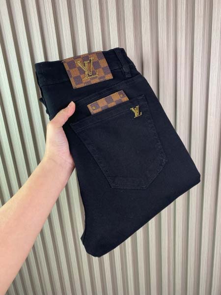 2025年3月21日早春新作Louis Vuittonジーパ...