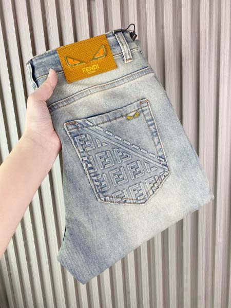 2025年3月21日早春新作FENDIジーパン luols工...
