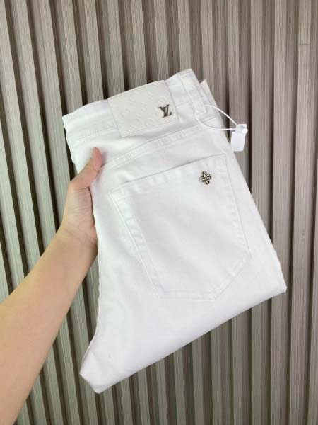 2025年3月21日早春新作Louis Vuittonジーパ...