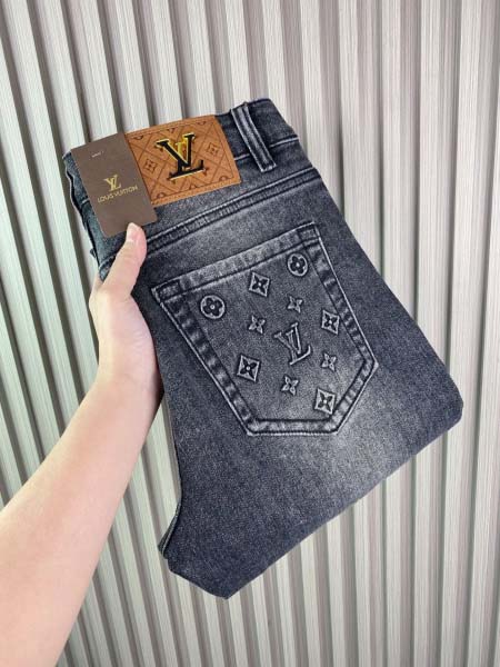 2025年3月21日早春新作Louis Vuittonジーパ...