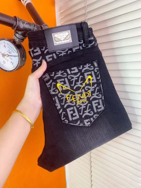 2025年3月21日春夏新作FENDIジーパン luols工...