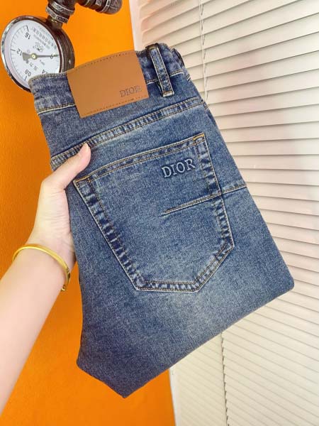 2025年3月21日春夏新作Diorジーパン luols工場