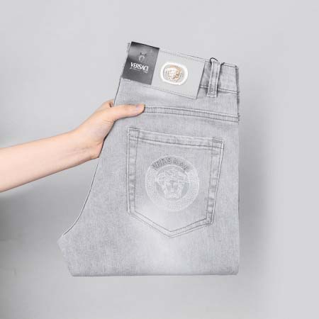 2025年3月21日春夏新作 Versaceジーパン luo...