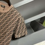 2025年3月26日入荷春夏高品質新作FENDI半袖 tシャツTF工場