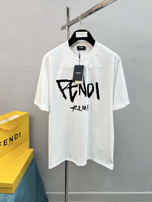 2025年3月26日入荷春夏高品質新作FENDI半袖 tシャ...