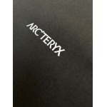 2025年3月26日入荷春夏高品質新作ARCTERYX半袖 tシャツTF工場