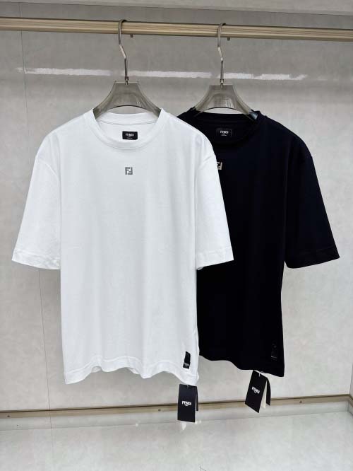 2025年3月26日入荷春夏高品質新作Fendi半袖 tシャ...
