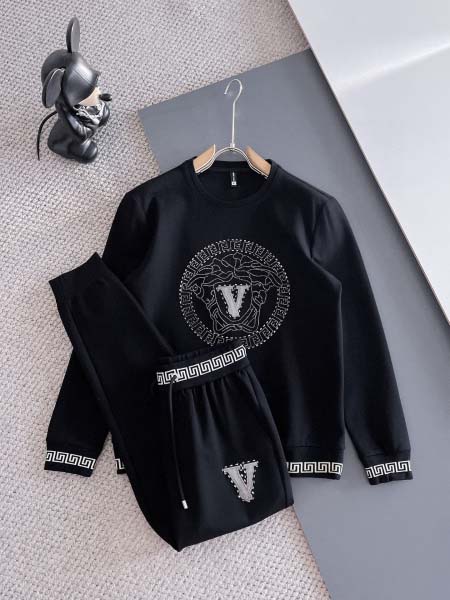 2025年3月28日入荷新作VERSACE春秋メンズ 上下セ...