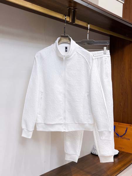 2025年3月29日入荷新作GUCCI春秋メンズ 上下セット...