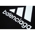 2025年3月30日入荷春夏新作Balenciaga半袖 tシャツYP工場