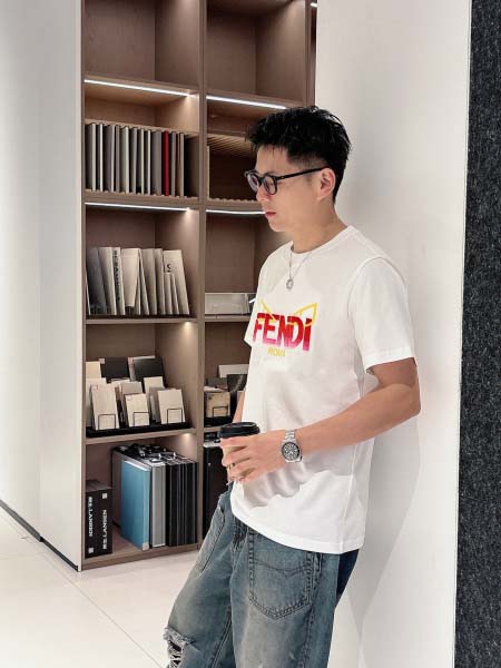 2025年4月3日入荷新作Fendi半袖 Tシャツ高級品/LD工場