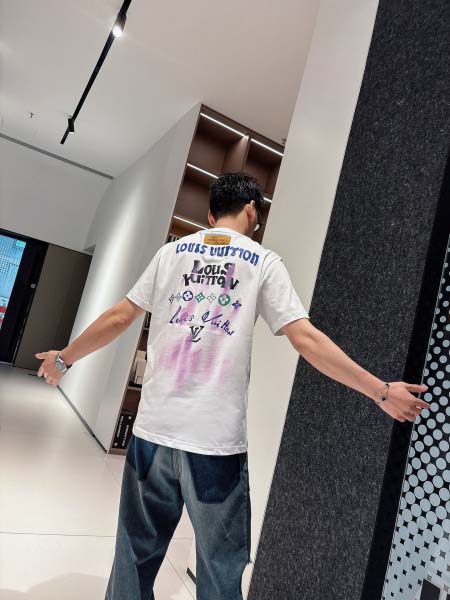2025年4月3日入荷新作Louis Vuitton半袖 Tシャツ高級品/LD工場