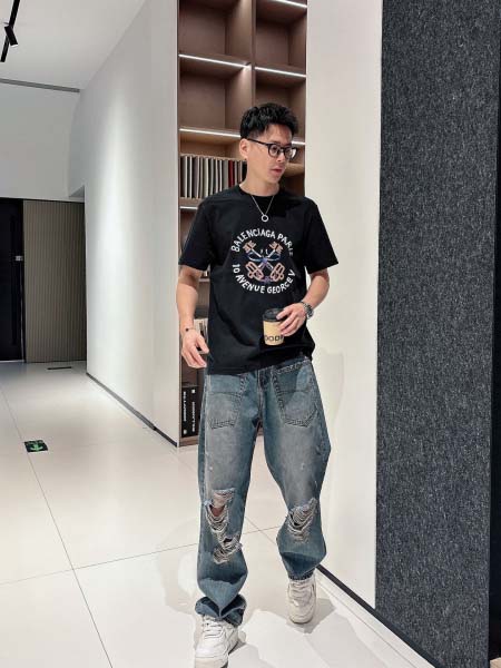 2025年4月3日入荷新作Balenciaga半袖 Tシャツ高級品/LD工場