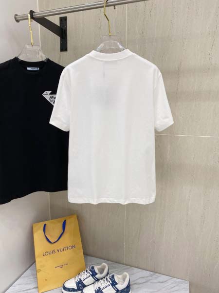 2025年4月3日入荷新作Prada半袖 Tシャツ高級品/LD工場