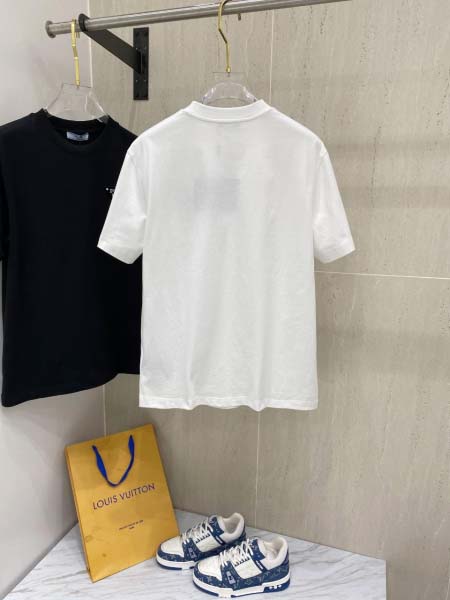 2025年4月3日入荷新作PRADA半袖 Tシャツ高級品/LD工場