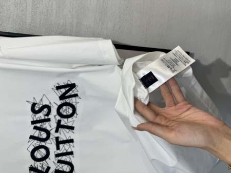 2025年4月4日入荷新作Louis Vuitton半袖 Tシャツ高級品/LD工場
