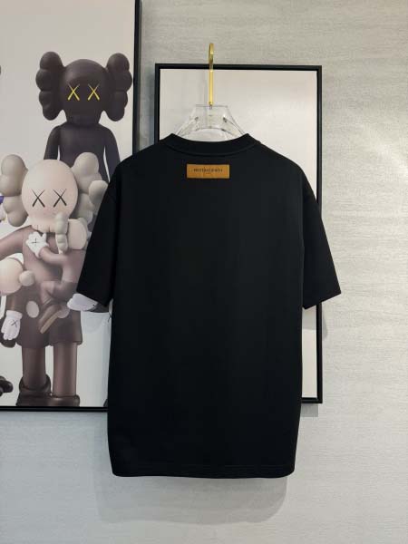 2025年4月4日入荷新作Louis Vuitton半袖 Tシャツ高級品/LD工場