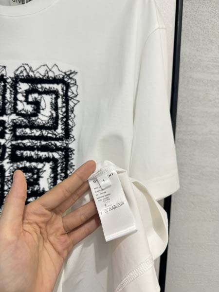 2025年4月4日入荷新作GIVENCHY 半袖 Tシャツ高級品/LD工場
