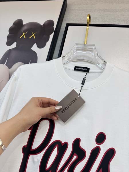 2025年4月4日入荷新作Balenciaga半袖 Tシャツ高級品/LD工場