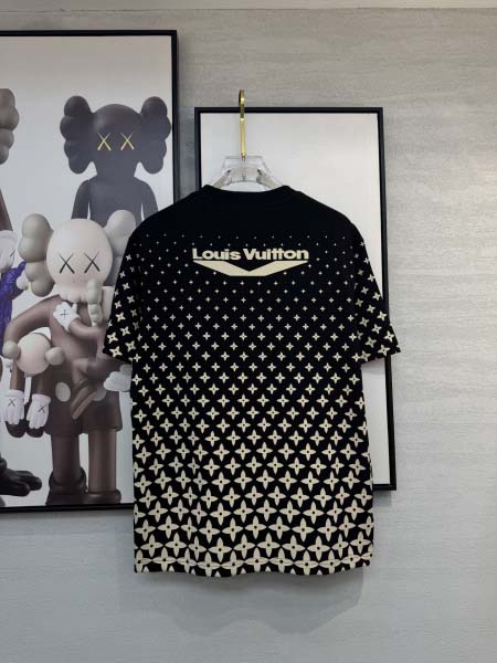 2025年4月4日入荷新作Louis Vuitton半袖 Tシャツ高級品/LD工場
