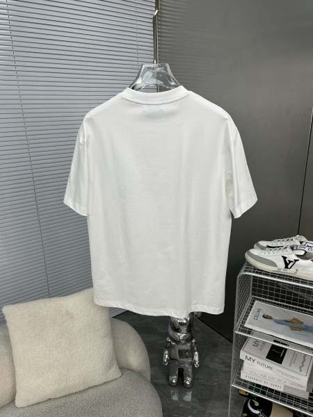 2025年4月4日入荷新作Prada半袖 Tシャツ高級品/LD工場