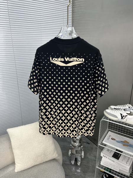 2025年4月4日入荷新作Louis Vuitton半袖 Tシャツ高級品/LD工場