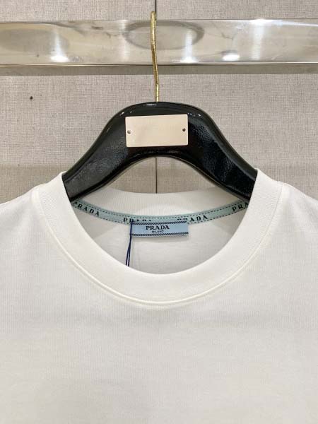 2025年4月4日入荷新作Prada半袖 Tシャツ高級品/LD工場