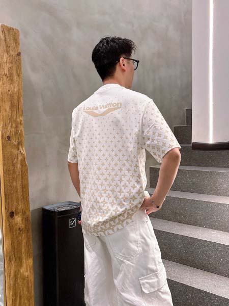2025年4月4日入荷新作Louis Vuitton半袖 Tシャツ高級品/LD工場