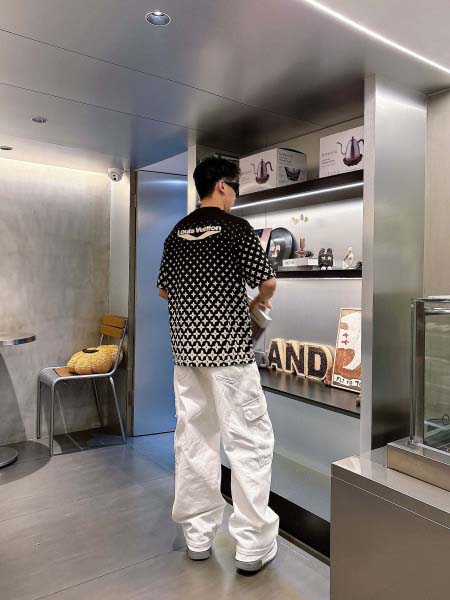 2025年4月4日入荷新作Louis Vuitton半袖 Tシャツ高級品/LD工場