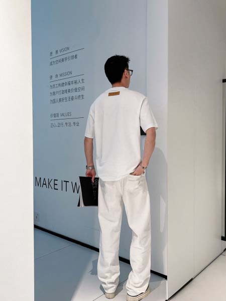 2025年4月4日入荷新作Louis Vuitton半袖 Tシャツ高級品/LD工場