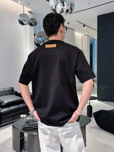 2025年4月4日入荷新作Louis Vuitton半袖 Tシャツ高級品/LD工場