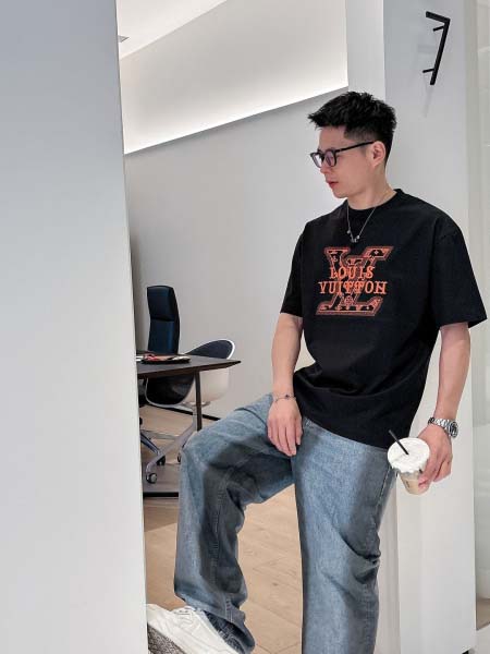 2025年4月4日入荷新作Louis Vuitton半袖 Tシャツ高級品/LD工場