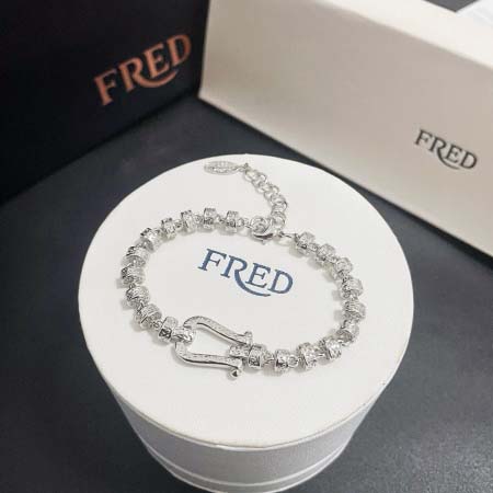 2025年4月4日入荷新品Fredブレスレットギフト/誕生日/記念品/アクセサリーxin工場