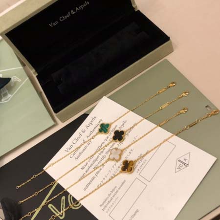 2025年4月4日入荷新品van cleef & arpelsブレスレットギフト/誕生日/記念品/アクセサリーxin工場
